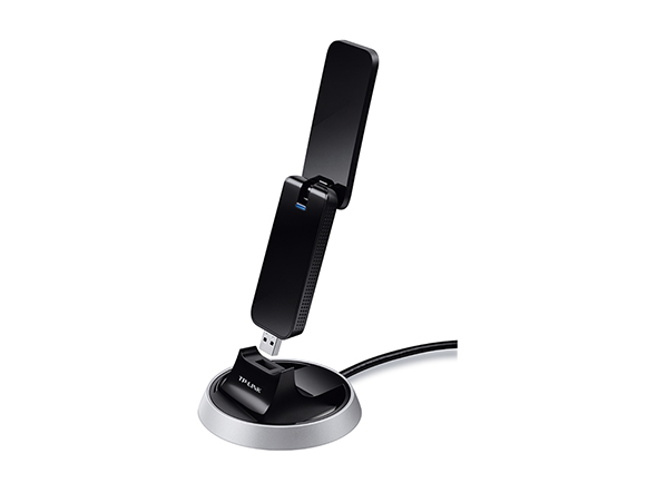 AC1900 Двухдиапазонный Wi Fi USB адаптер высокого усиления
СКОРОСТЬ: до 600 Мбит/с на 2,4 ГГц + до 1300 Мбит/с на 5 ГГц
ХАРАКТЕРИСТИКИ: 4 внешние антенны с высоким коэффициентом усиления, USB 3.0, подставка с удлинительным кабелем
ОСОБЕННОСТИ: кнопка WPS